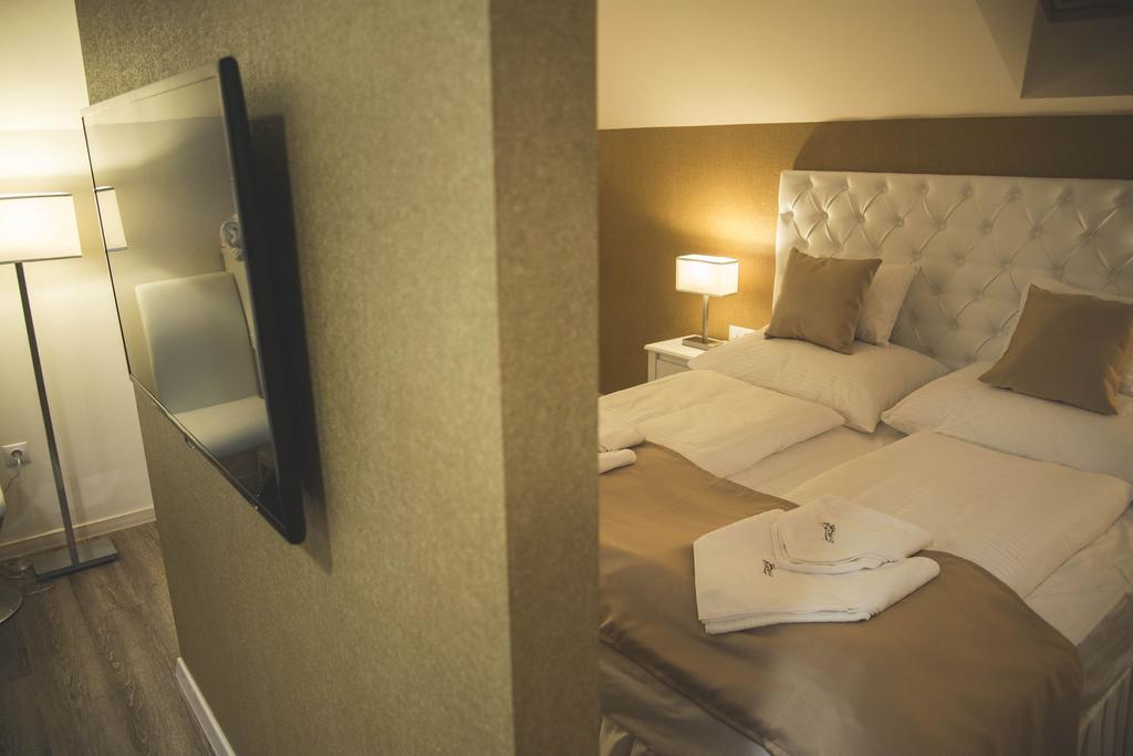 Munkacsy Hotel Bichișciaba Cameră foto