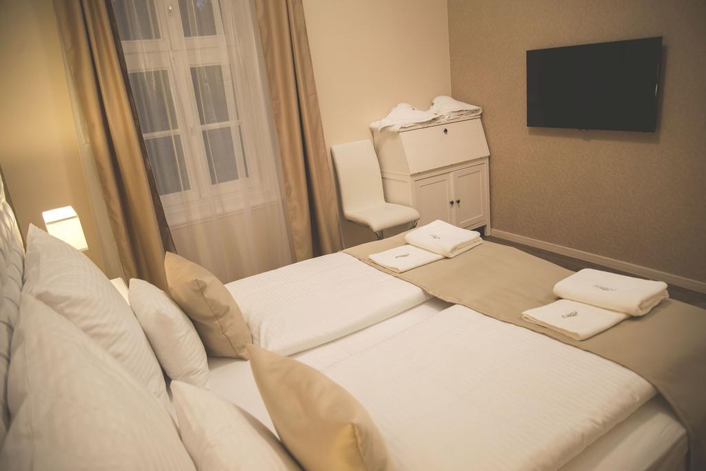 Munkacsy Hotel Bichișciaba Cameră foto